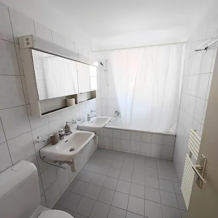Budget Furnished Celerina דירה